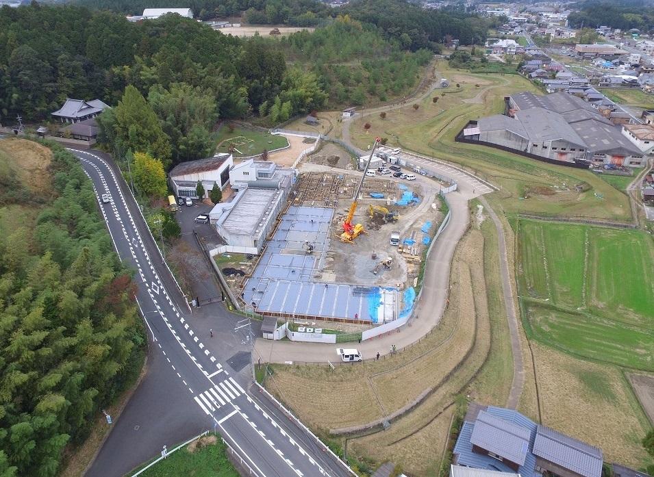 令和2年10月28日の工事進捗、南東から撮影した写真。基礎工事を施工している状況の写真。