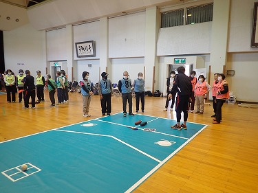 京丹波町B＆Gボッチャ・モルック交流会の様子