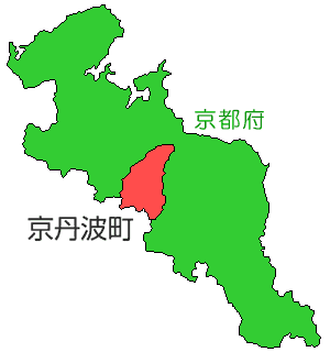 緑色で示した京都府の地図の中の京丹波町の場所を赤色で示した地図